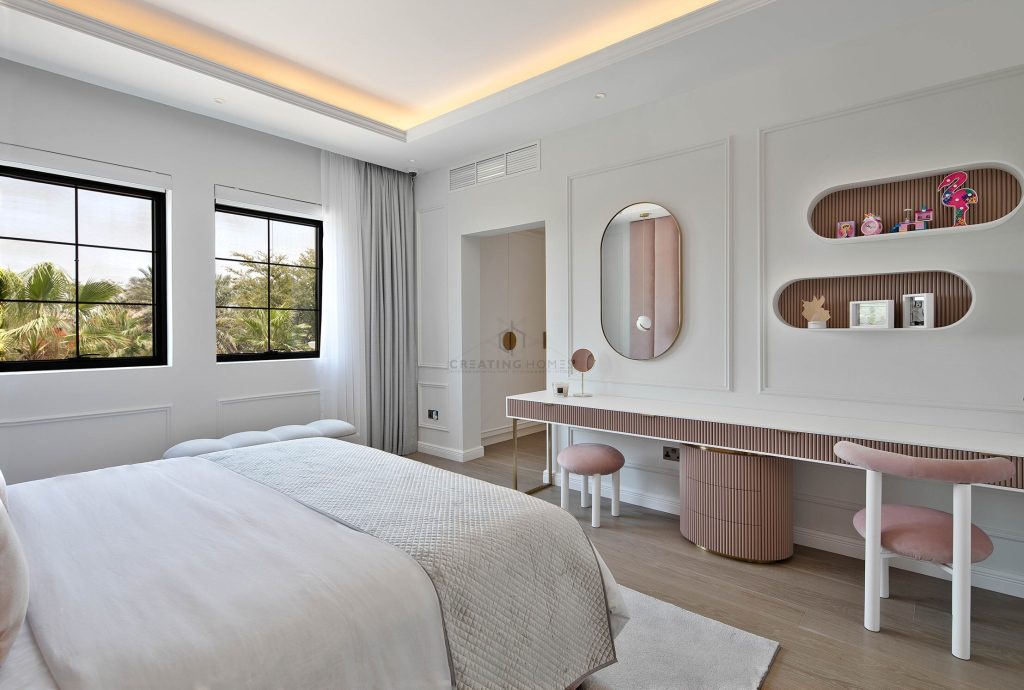 bedroom in Creating Homes' project Casa Blanca, located in Jumeirah Islands, Dubai